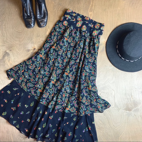 Vintage Dresses & Skirts - VINTAGE 80’s Platinum by Dorothy Schoelen Skirt